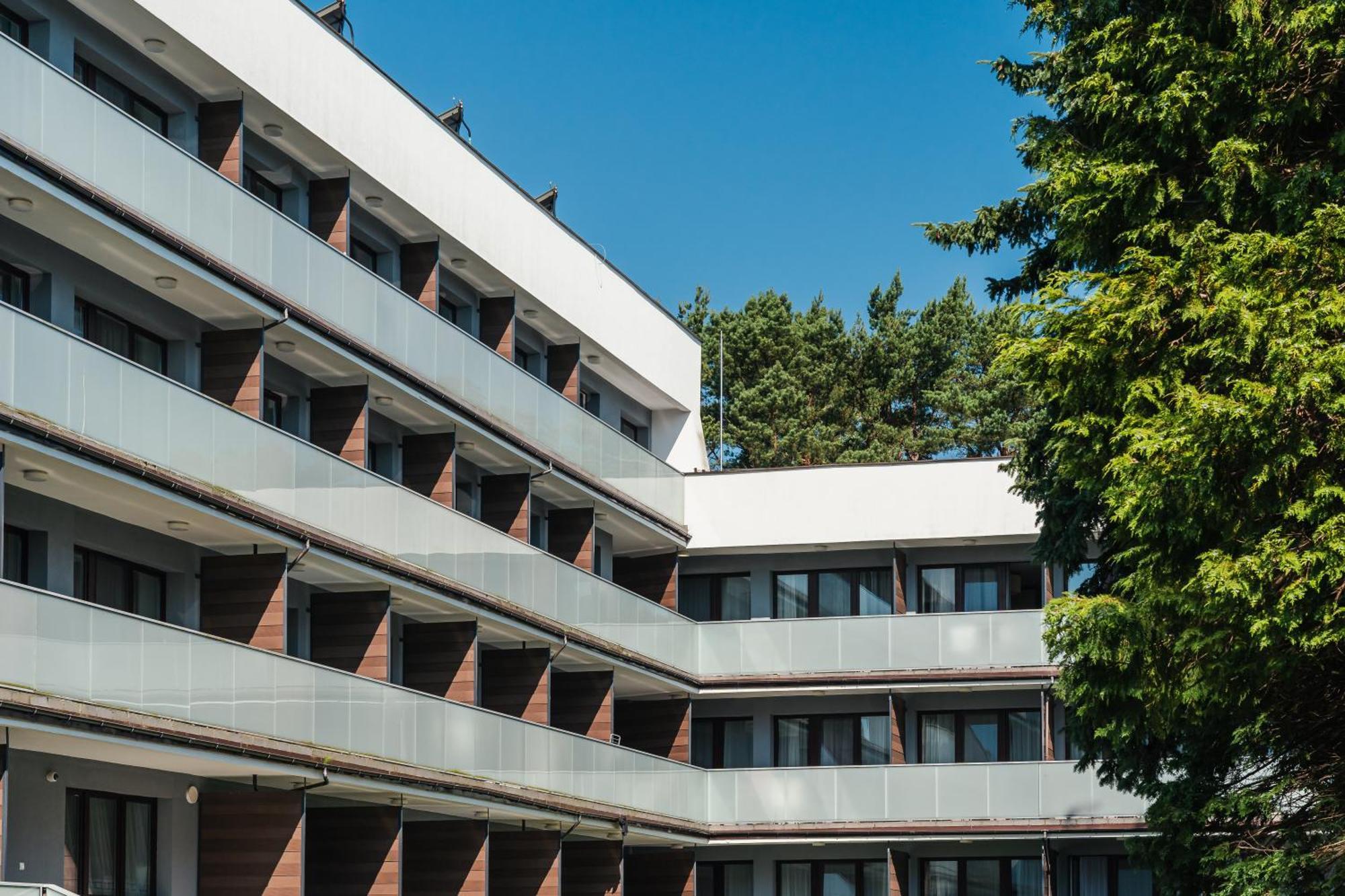 Osrodek Delfin Rewita Hotel Jurata Exterior foto